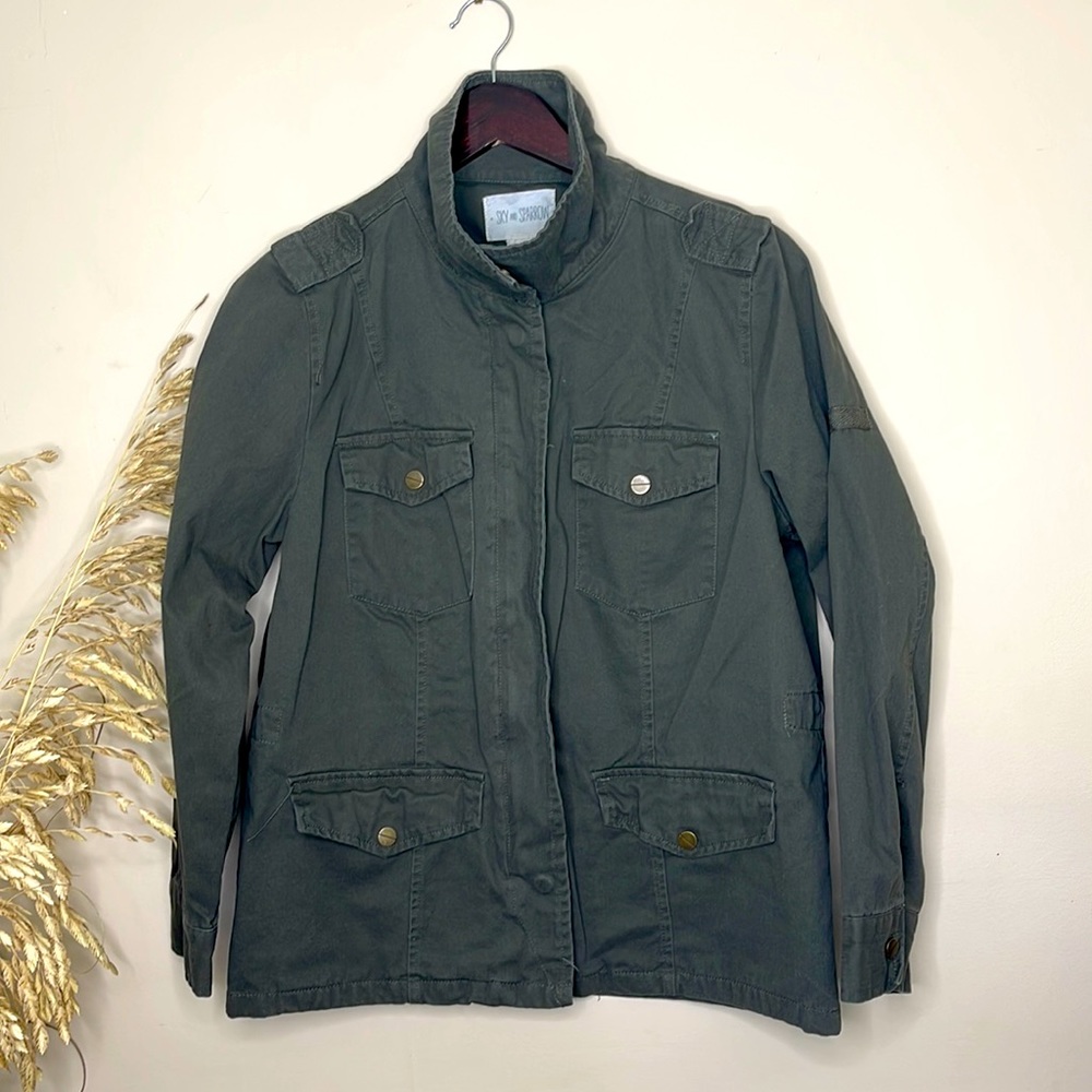 Sky and Sparrow Military Utility Hidden Zip Army green pocket collar Jacket
